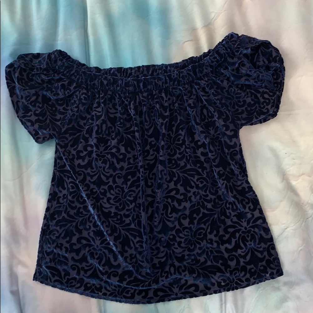 Off shoulder velour shirt